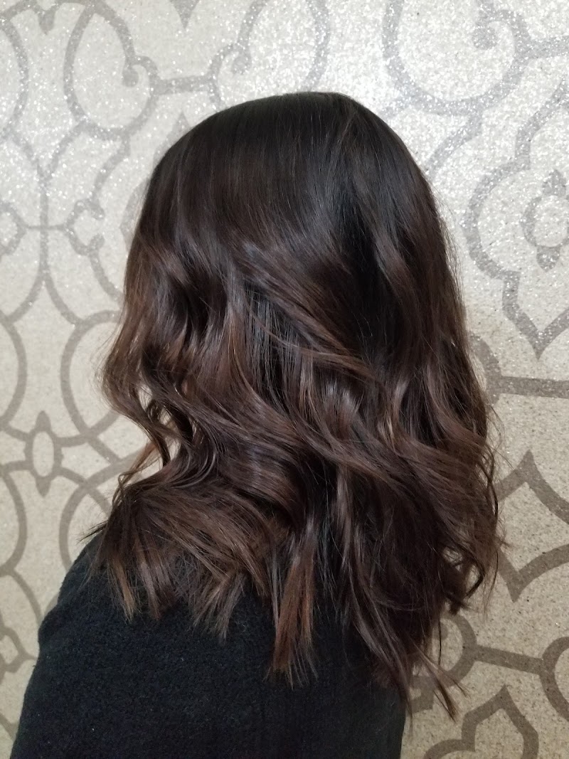 V & Company Salon & Spa, beauty salon in Marshfield, WI, photo 2 of 10