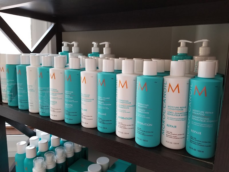 V & Company Salon & Spa, beauty salon in Marshfield, WI, photo 4 of 10